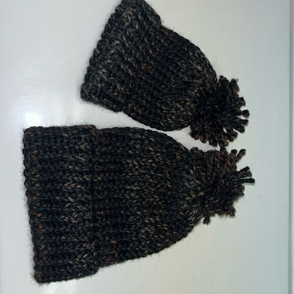 Hand Crafted Wool and Acrylic Knitted Black & Brown Marbled Winter Hat Small - Picture 11 of 11